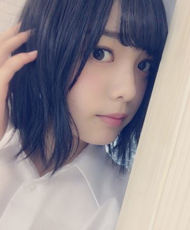 平手友梨奈 てち 目の充血は治るの 最近の画像を見ると確かに 平手友梨奈 てち の目とかわいい髪型に魅了された一人